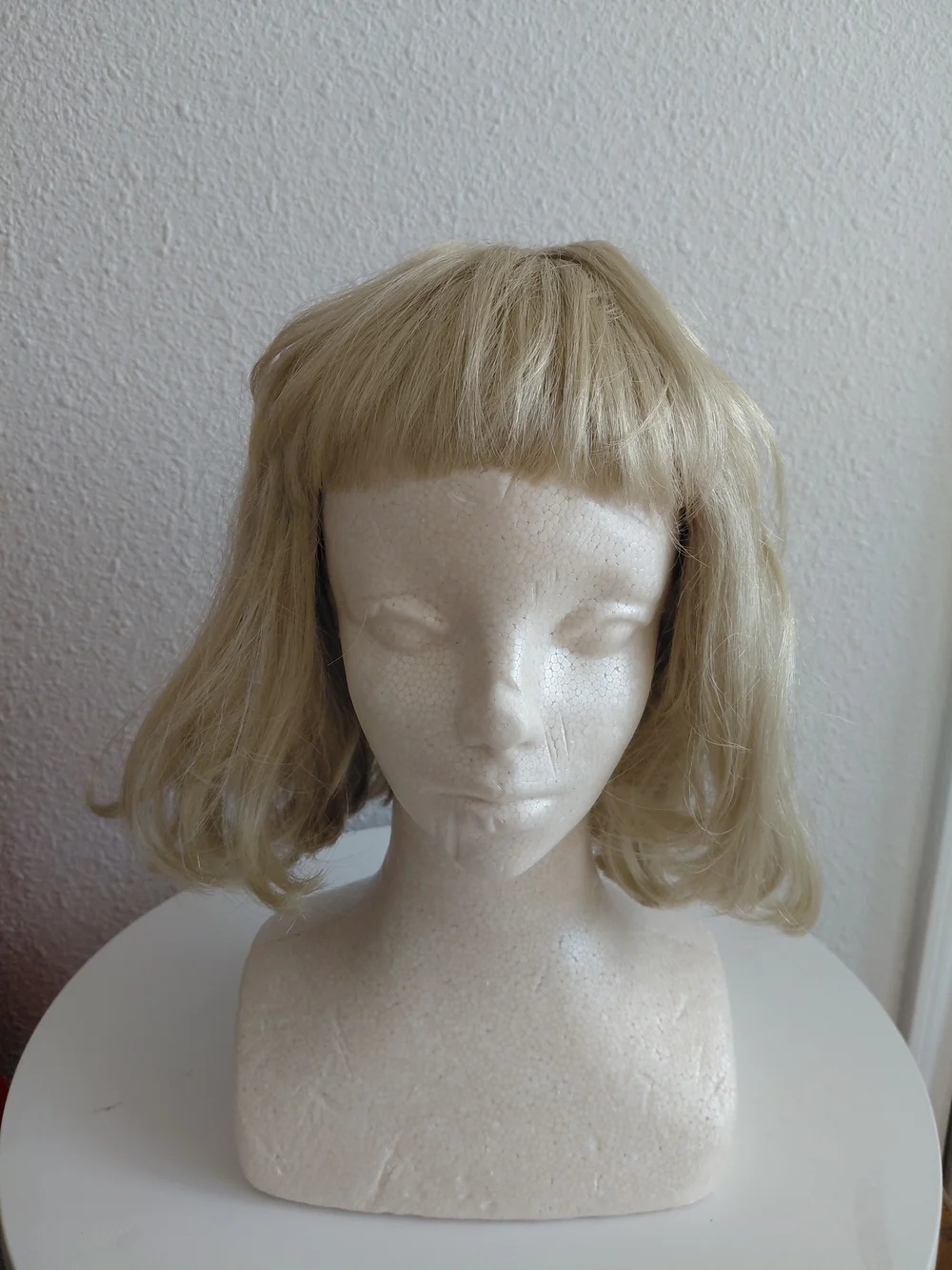 Vintage Celebrity Secrets Japan Dedigned made in Korea Ash Blonde Synthetic Wig